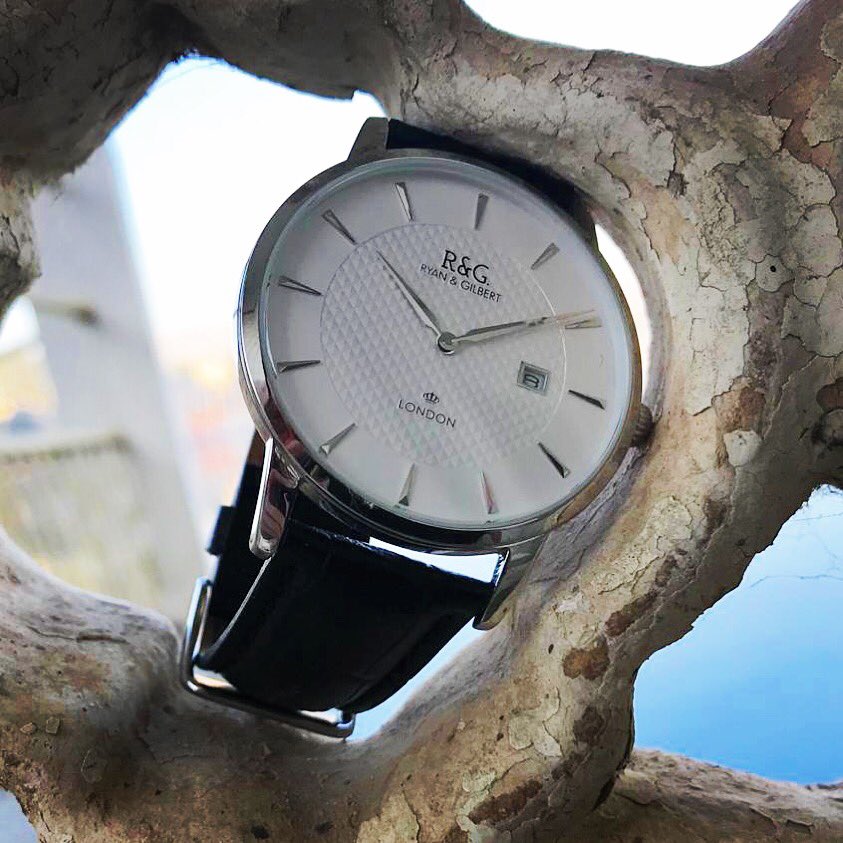 Timeless beauty- The 40mm Knightsbridge collection.