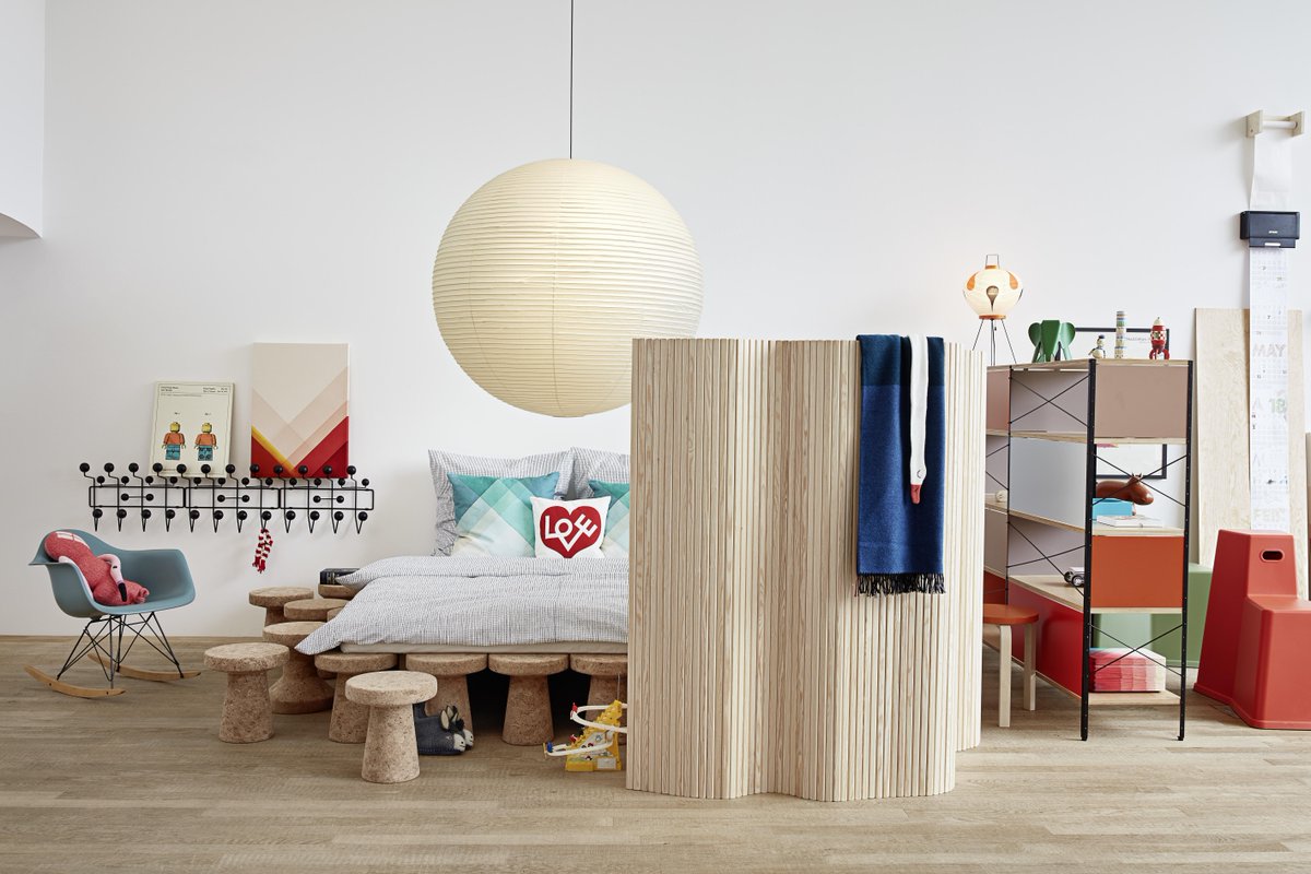 Vitra on Twitter: "Design duo Raw-Edges has revamped the interior of the VitraHaus Loft. For their installation, the two designers put together a colourful mix of living areas and workspaces – in