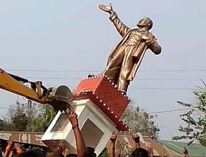 amitmalikabjp's tweet image. #Lenin #LeninStatueRow 
हमारे आदर्श महान देशभक्त भगत सिंह जी महान विश्व नेता लेनिन भगतसिंह जी के आदर्श है बी.जी.पी भगत सिंह को महान बलिदानी मानती है या गोडसे को ? देश बदल रहा है