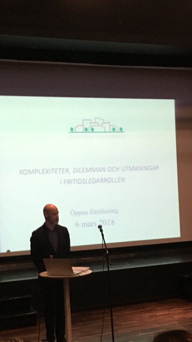 Ungdomsavdelningen förkovrar sig.