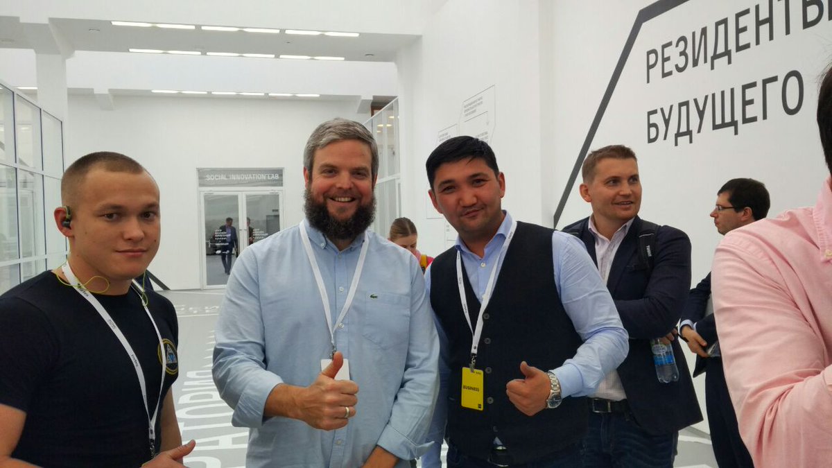 Archiprogram's tweet image. Life at conferences of 2018🙂#ARCHI #ARCHICOIN #PREICO archicoin.io