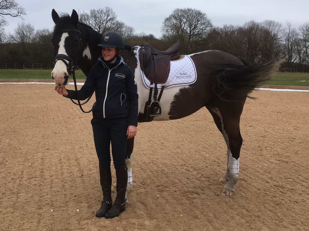 Can't thank <a href="/Devoucoux/">Devoucoux</a> enough for this incredible masterpiece of a saddle,the new Makila Lab&amp;my box of goodies😍So grateful&amp;excited💚💚#thebest