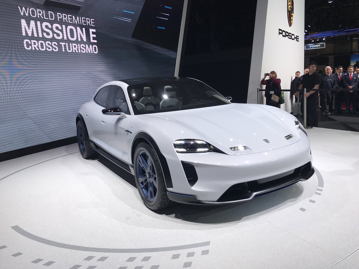 MarcOuayoun's tweet photo. Live on the Porsche Stand. #GIMSSwiss2018 
Unveiling the Production ready Mission e Cross Turismo ! 
#crossturismo #puristicsportscar #electricsportscar #porsche. @PorscheCanada https://t.co/kB5dsGn6BO