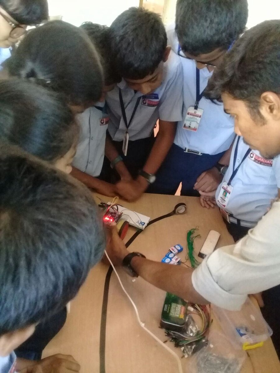 _im_vaisakh's tweet photo. Another session of @arduino  learning. 
Delivered a class on @arduino  basics at Guardian Public School, Aikaranad North,Kerala.
#AUGProgram. #Arduino  #opensourcestories 
#Robotics 
 
by ~ TeamDIY AUG
https://t.co/WCwZfxxZr4 https://t.co/eVZ0aRBDB0