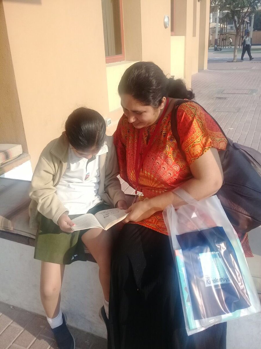 ms_gr8's tweet image. Book Week fun continues with a Book and a Biscuit this morning😍 #gcsbookweek #BeHappyBeGCS