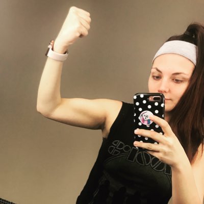Lauren_M_McC's tweet photo. #flexin #NewProfilePic #MondayMotivation #minimuscles https://t.co/fsaZoaTxn3