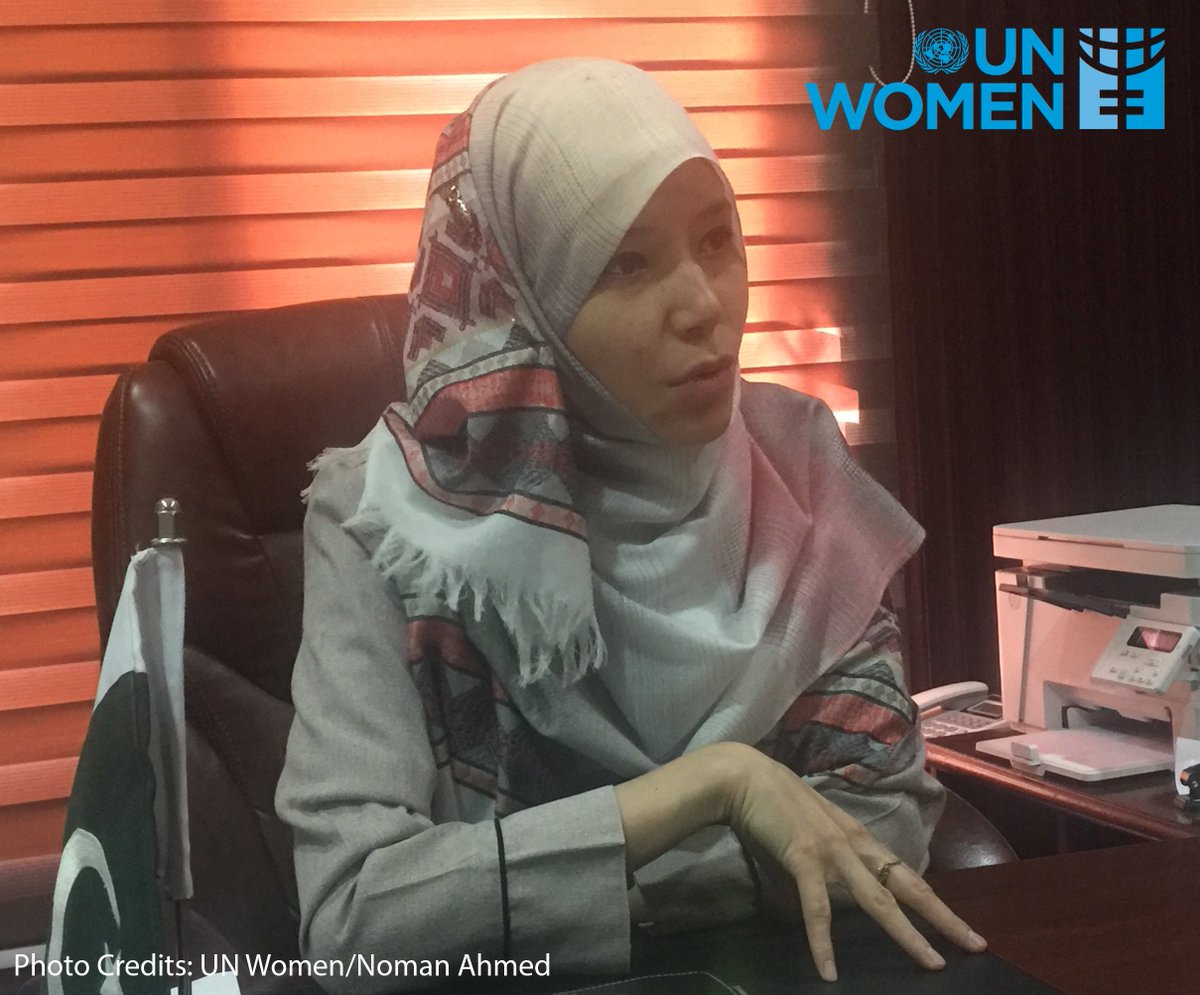 unwomen_pak's tweet photo. #FromWhereIStand #WomenInUniform
Meet Batool... Despite the volatile law and order situation in Balochistan, Batool Assadi – Balochistan’s first-ever female assistant commissioner – is fearlessly serving the people.
More: https://t.co/C3LfrfZMPt https://t.co/euauFrAqtp