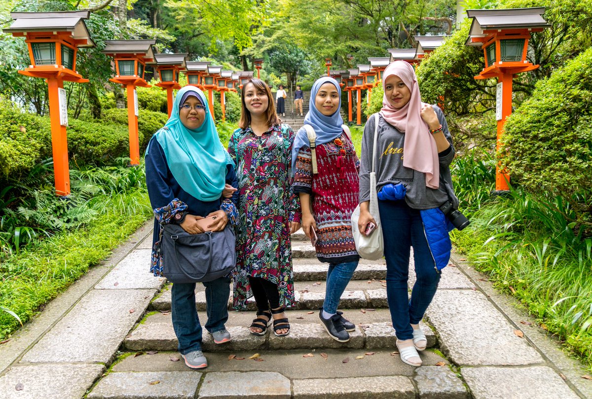 jihanmuse's tweet photo. Setiap kali saya menjejak Jepun, saya tak lah pergi sorang. Inilah team saya dari @parallaxatwork bersama JNTO. Panjat bukit, rentas sungai, tercekik dan tergolek sama-sama. Kami redah Jepun untuk anda. Thank you all!
#jejakjepunjihan #jntomy https://t.co/eC6qOj805T