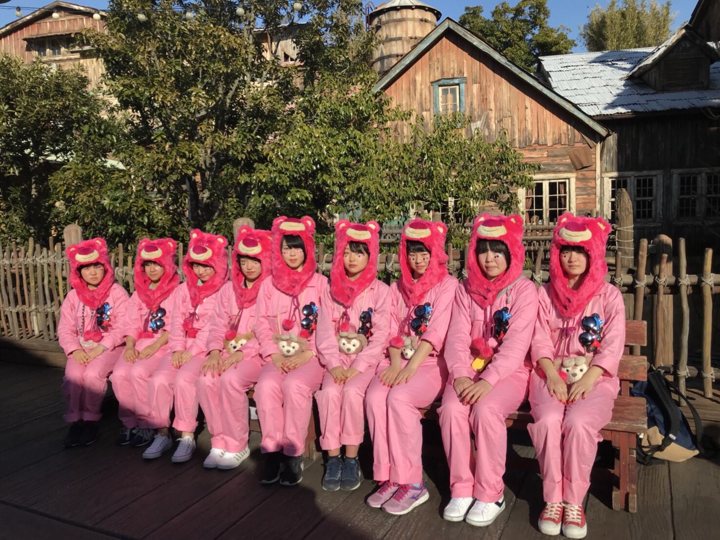 ま き 在 Twitter 上 3 1 Disney Sea ロッツォコーデで 楽しすぎた 来年また絶対行こうね しばらく余韻 T Co Nfaeuusmwd Twitter