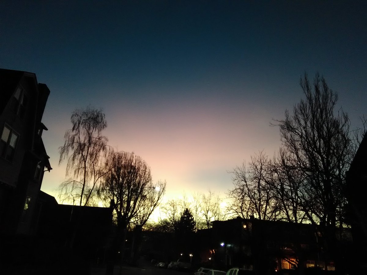 Yng_Kin's tweet image. Early bird get that cash #PaperChaser 💸💸💸