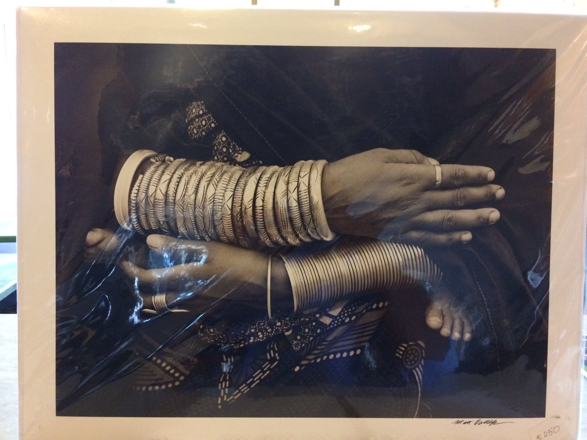 Cafedesta's tweet photo. Arts for sale #cafedesta https://t.co/Xq6taq84jq