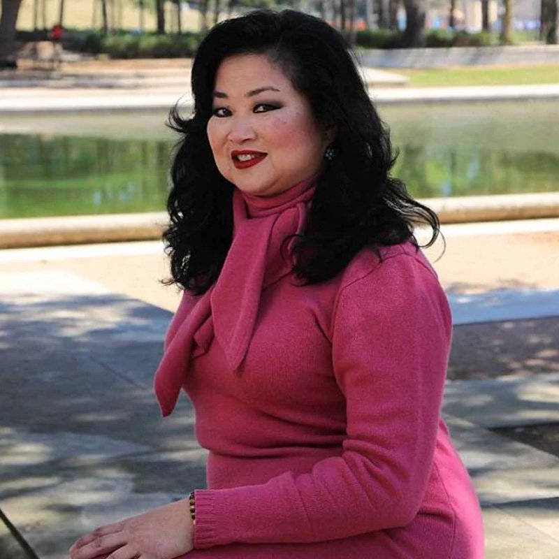 It takes many people working industriously behind the scenes to make a restaurant come alive. Gigi Huang is one such woman. Gigi’s experience has taught her that people are essential to the industry. Read more about her:

bit.ly/2uuw0Ey