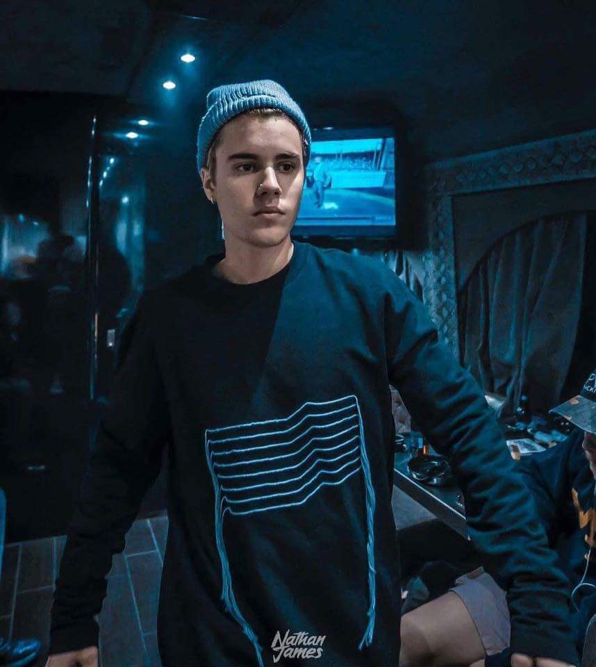 yakii97's tweet photo. Let's go Beliebers💪💜 #BestFans2018 #JustinBestFans @justinbieber https://t.co/Tj8dlklqFw