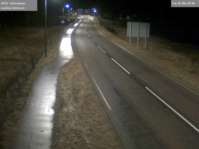 A sleety, snowy day in prospect, with Met Office yellow warning in place through to 21.00 tonight. Snow accumulations possible in most places and particularly on higher routes.