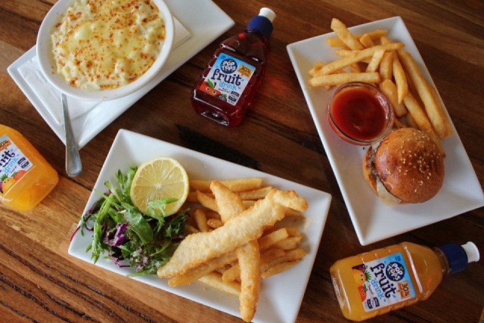 VisitFremantle's tweet photo. Enjoy @TheLeftBank  ‘kids eat free’ special every Tuesday evening! Kids can also get  kids can get creative with some arts and crafts or face painting https://t.co/gZrLb6rIgU #freo #fremantlestory #familydinner #kidseatfree #eatcheapperth https://t.co/R2QmDoaQvJ