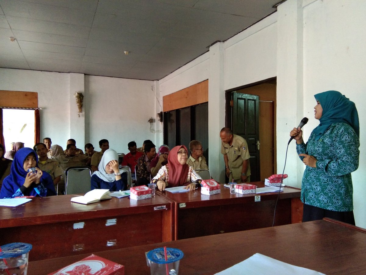Rakoord lintas sektor pengelolaan lembaga adat desa dan budaya desa
<a href="/jokowi/">Joko Widodo</a> 
<a href="/EkoSandjojo/">Eko P. Sandjojo</a> 
<a href="/tppindonesia/">Pertepedesia</a>