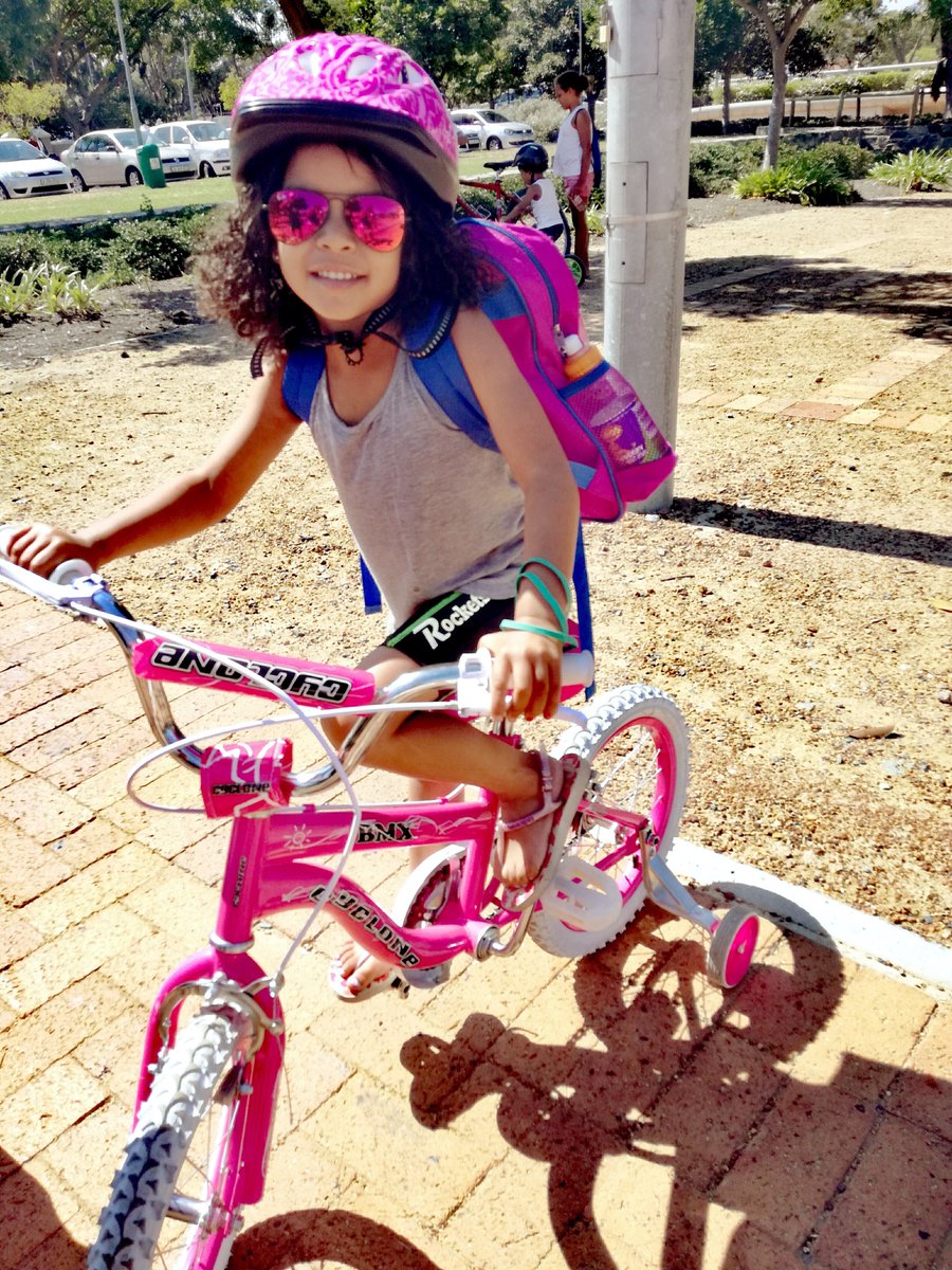rocketsrangesa's tweet photo. Check out our kiddies in the Rockets Range Cycling Shorts at the CT Cycle Tour Junior. 
Call us on 021 712 6225 or email orders@rocketsrange.com for your custom-made kits 
#rocketsrangejunior @rocketsrangesa #cycling https://t.co/CFYOCQ4tjc