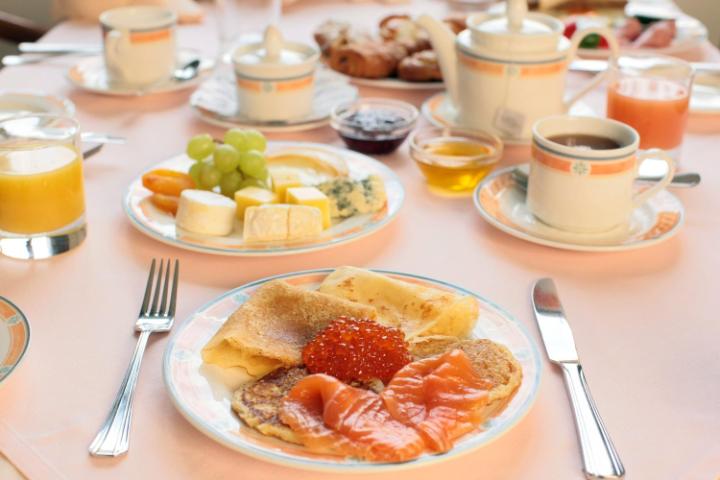 SheratonAbuja's tweet image. With our #Rich #BreakfastSpread you'll agree that #Breakfast indeed, is the most important #Meal of the #Day
#SheratonAbuja #SheratoBreakfast #DayStarter #Calories #Nutrition #BreakfastMenu #BuffetBreakfast #Cereal #OatMeal #AbujaBreakfast