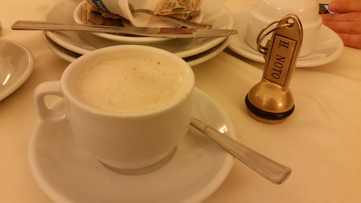 HCmediaUK's tweet photo. After a chilled-out first night, the group are having a good breakfast before we head out to see Trevi fountain! #HCRome18 https://t.co/EGi3udEWct