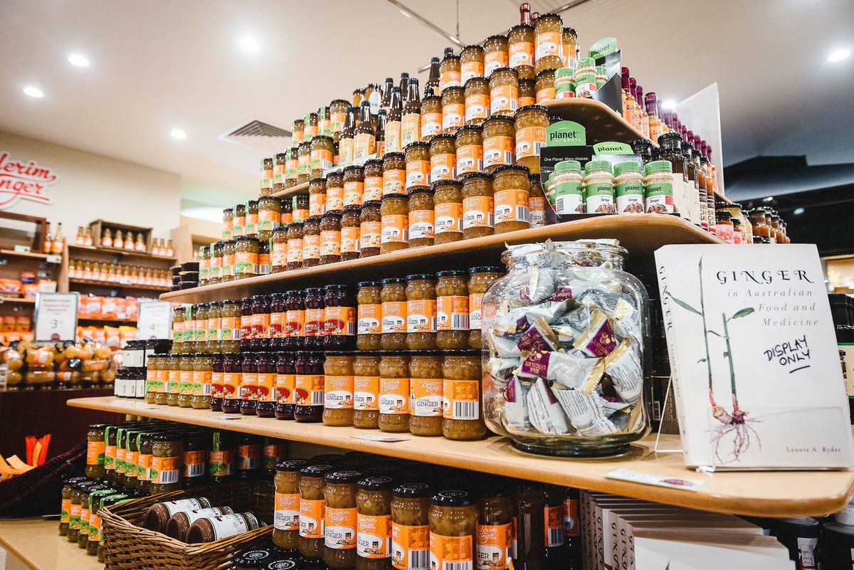 If you had $100 to spend in our retail #shop what would you buy? Soooo many drool-worthy #goodies 😋🤤
#SunshineCoast #buderimginger #foodie