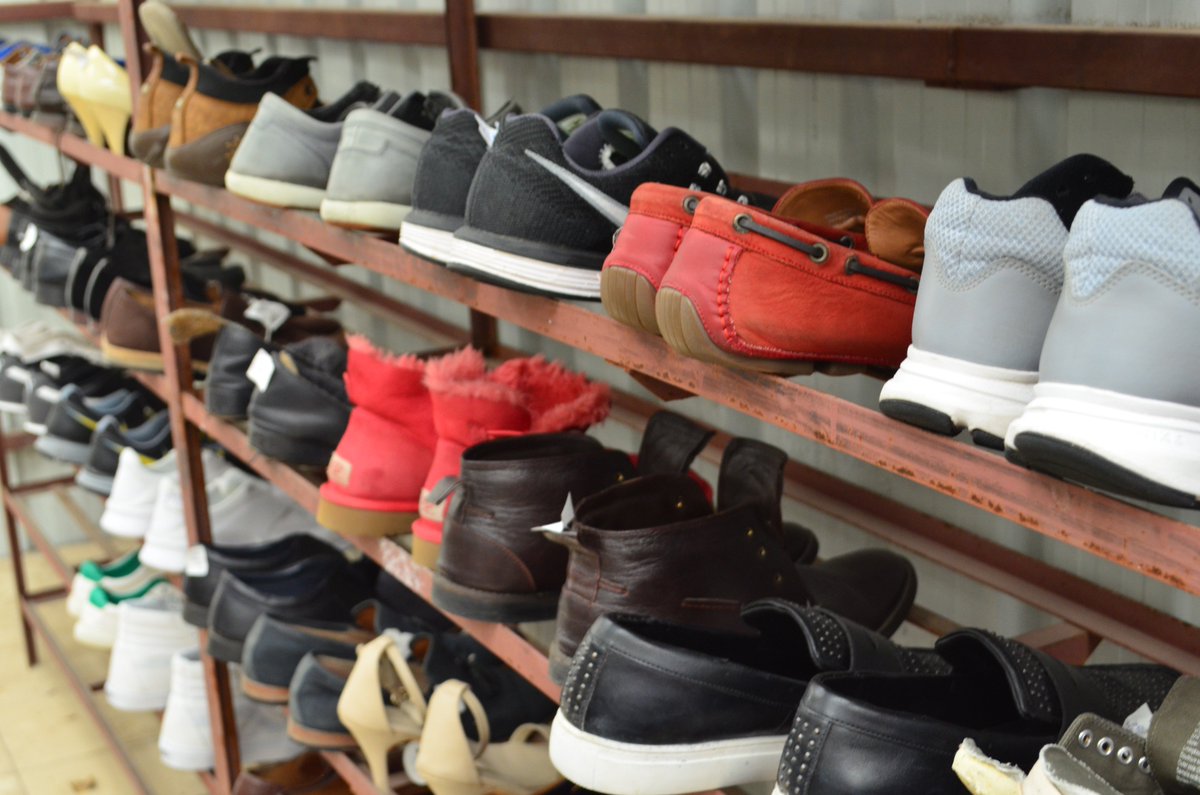 wedoshoe's tweet photo. Wedoshoes is recognised as a Repair &amp; Refurbishment center for categories such as Shoes, Bags &amp; Jackets Since SEPT. 2015.
8826523298
#TuesdayMotivation #Lenin https://t.co/u1OJire2Ra