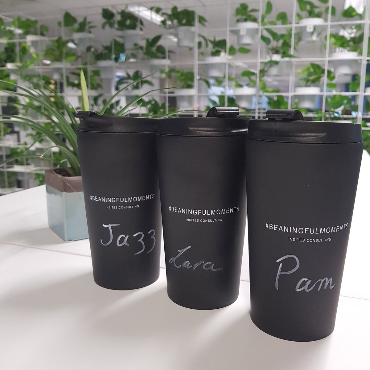 DirectionFirst's tweet image. Loving our chic, new #beaningfulmoments mugs - delivered all the way from Belgium. Thanks guys and gals! ☕🍵🍷😉