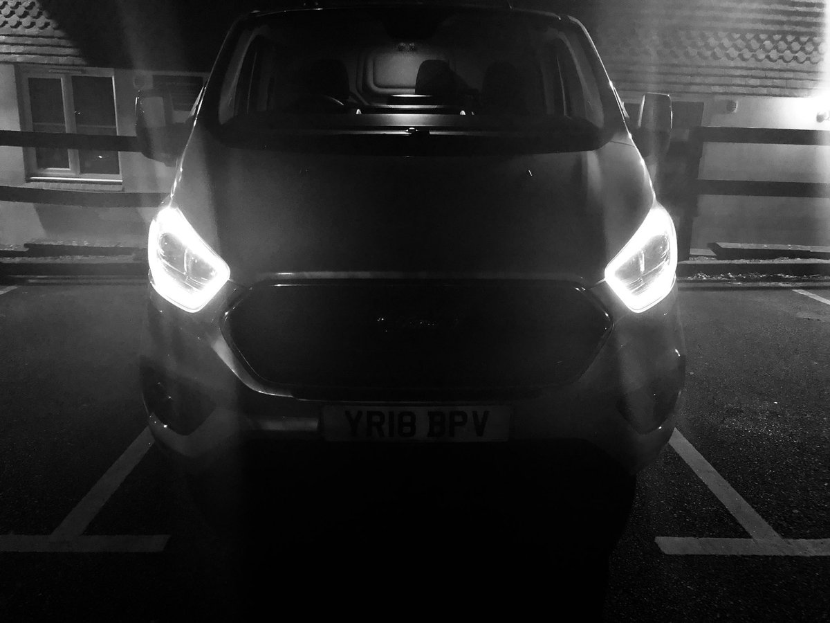 VanManVod's tweet photo. Doing a tour of the UK in the new #ford #custom to demonstrate it to our customers. A big thank you to @LookersFord for letting me use it https://t.co/jkzc8jX1Dq