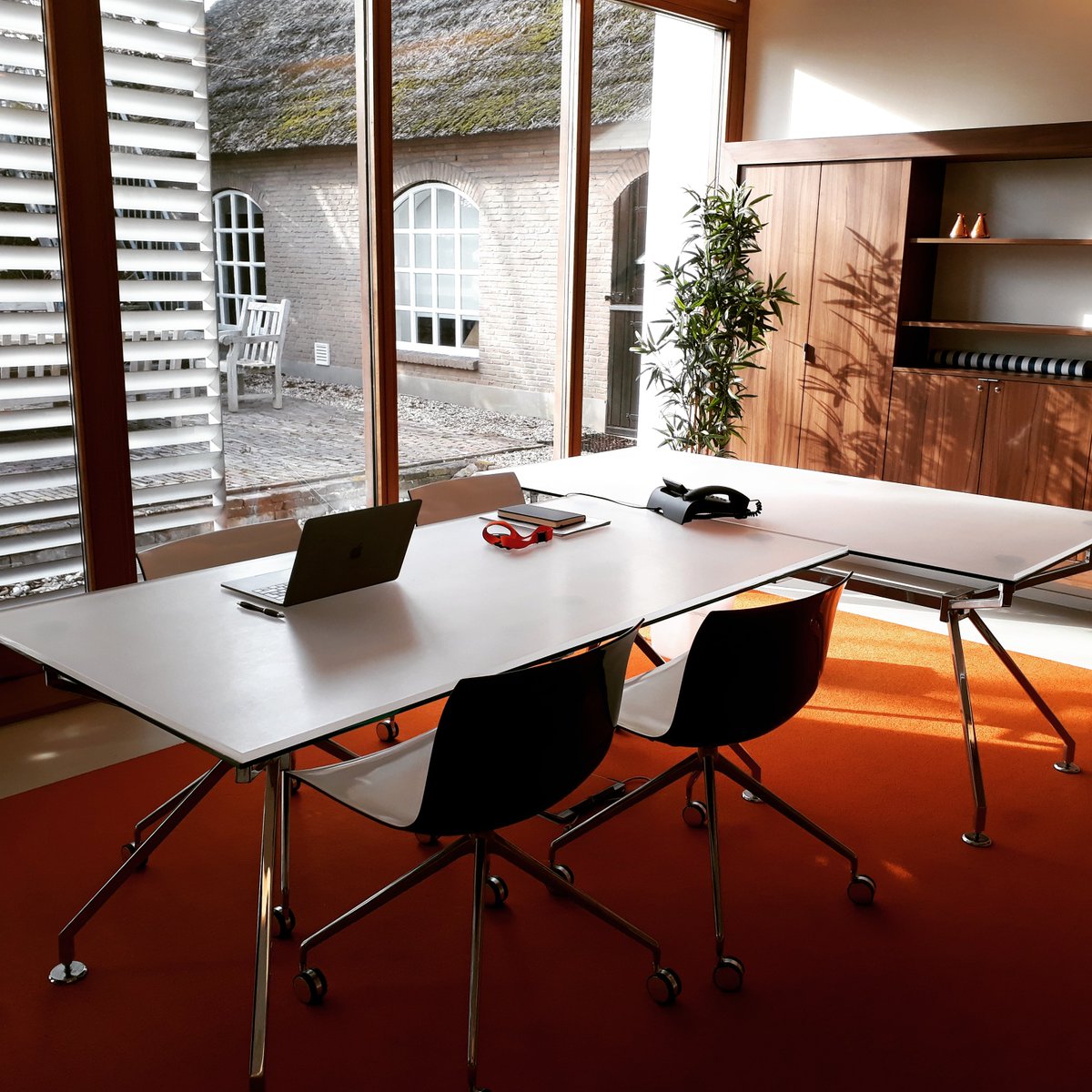 LiveSafe tweet media