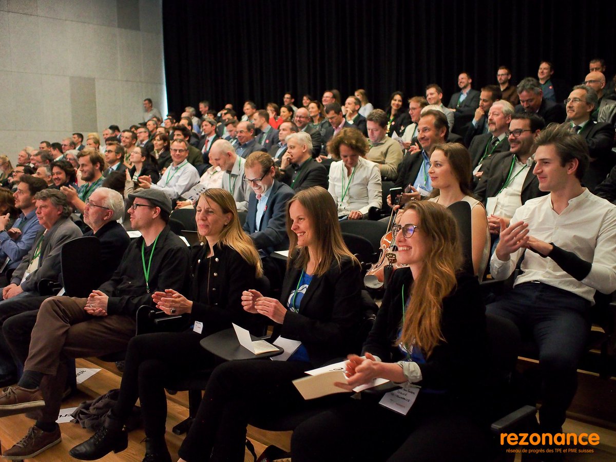 Talents_CH's tweet photo. Vous avez rendez-vous avez la nouvelle génération d'entrepreneurs mercredi 21 mars 2018 @ HES-SO Valais. HES-SO et Rezonance réunissent ces lauréats de l’année et vous invitent à les rencontrer. Libre et gratuit - inscription obligatoire >  https://t.co/53Qg007XtJ https://t.co/JnWgUBYXtv