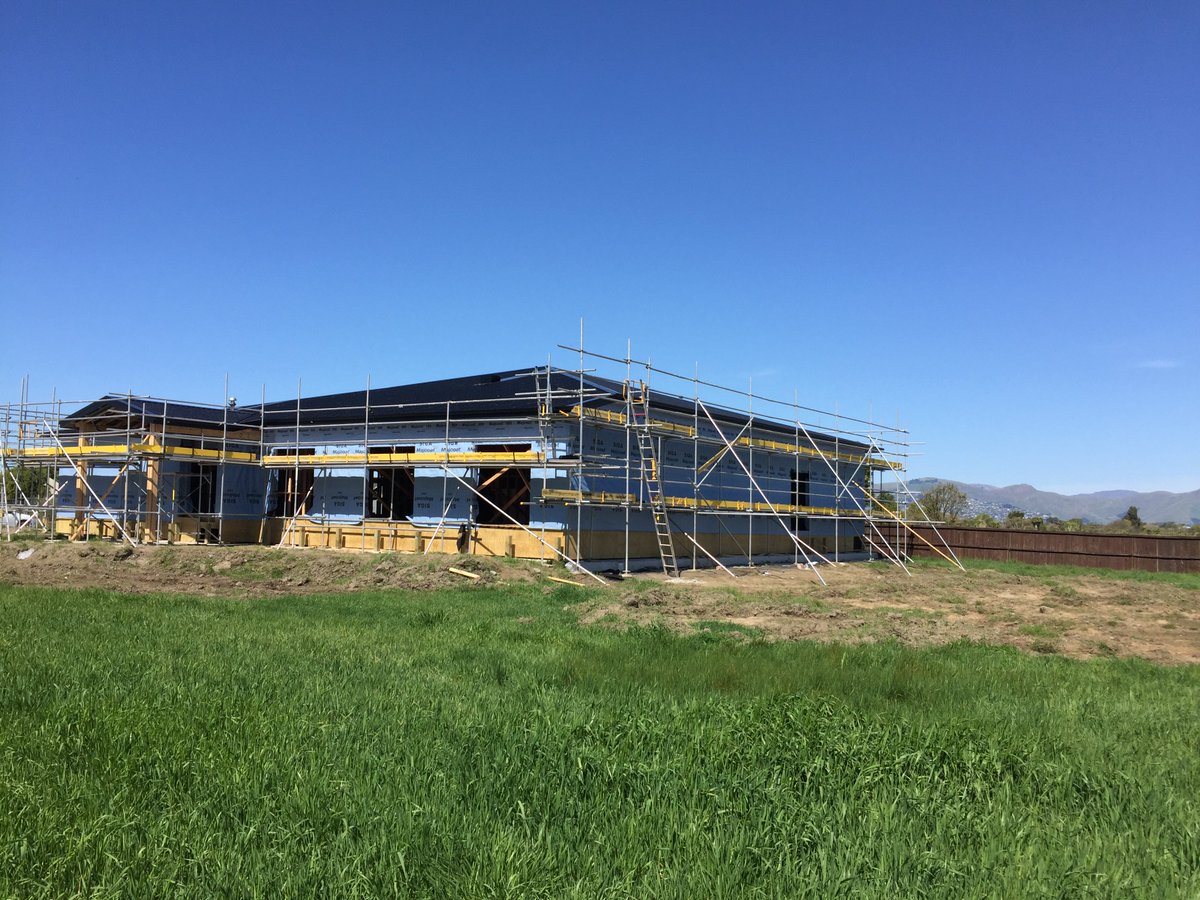 SIGA_swiss's tweet photo. Tuesday is project day: for the #Christchurch Church in #newzealand our products #Wigluv, #Dockskin and #Fentrim were used. In addition, the complete façade was created with #Majcoat150. Take a look at our products: https://t.co/lRUJ8tdgfu #siga #stickwithus https://t.co/Tz4NGlOCPh