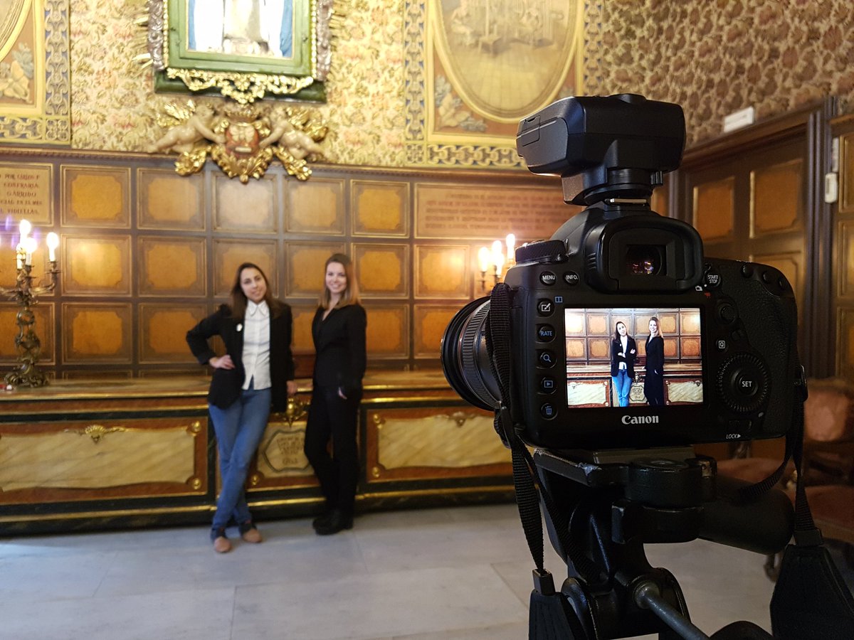 Vincenzo Rigogliuso (@vincenzorig) on Twitter photo Sesión de retratos en las bonitas salas de la <a href="/casa_seda/">La Casa de la Seda</a> #portraitphotography #corporatephotography #Corporate Sesión de retratos en las bonitas salas de la <a href="/casa_seda/">La Casa de la Seda</a> #portraitphotography #corporatephotography #Corporate