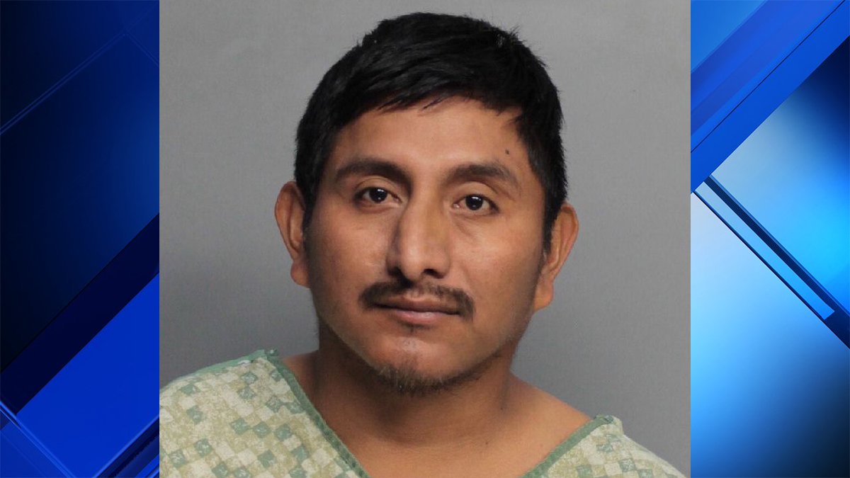 Man arrested in fatal stabbing of security guard at La Orquidea Restaurant bit.ly/2oMaFl0?utm_so… https://t.co/kXNoC4rPis