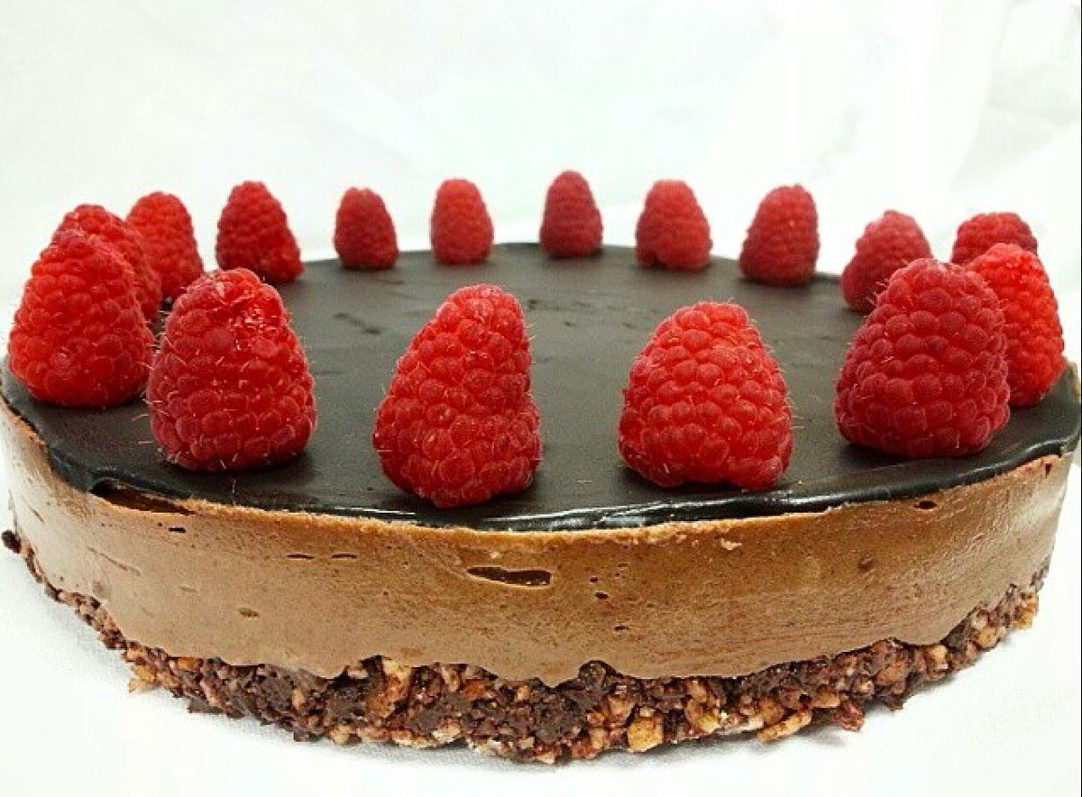 mnegron672's tweet photo. Chocolate Pate!!
People still cant believe that this dessert is #glutenfree #dairyfree #sugarfree #rawdessert #vegan 

#choclate #pate #healthy #avocado #cacao #Almondbutter #coconutmilk #vegandessert #healthydessert #foodart #foodporn #foodie #chefvenus10 https://t.co/8D99GJVYgn