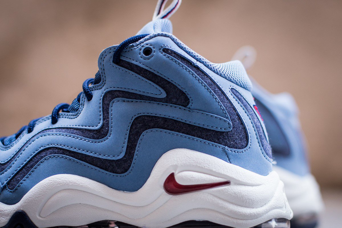 nike air pippen work blue