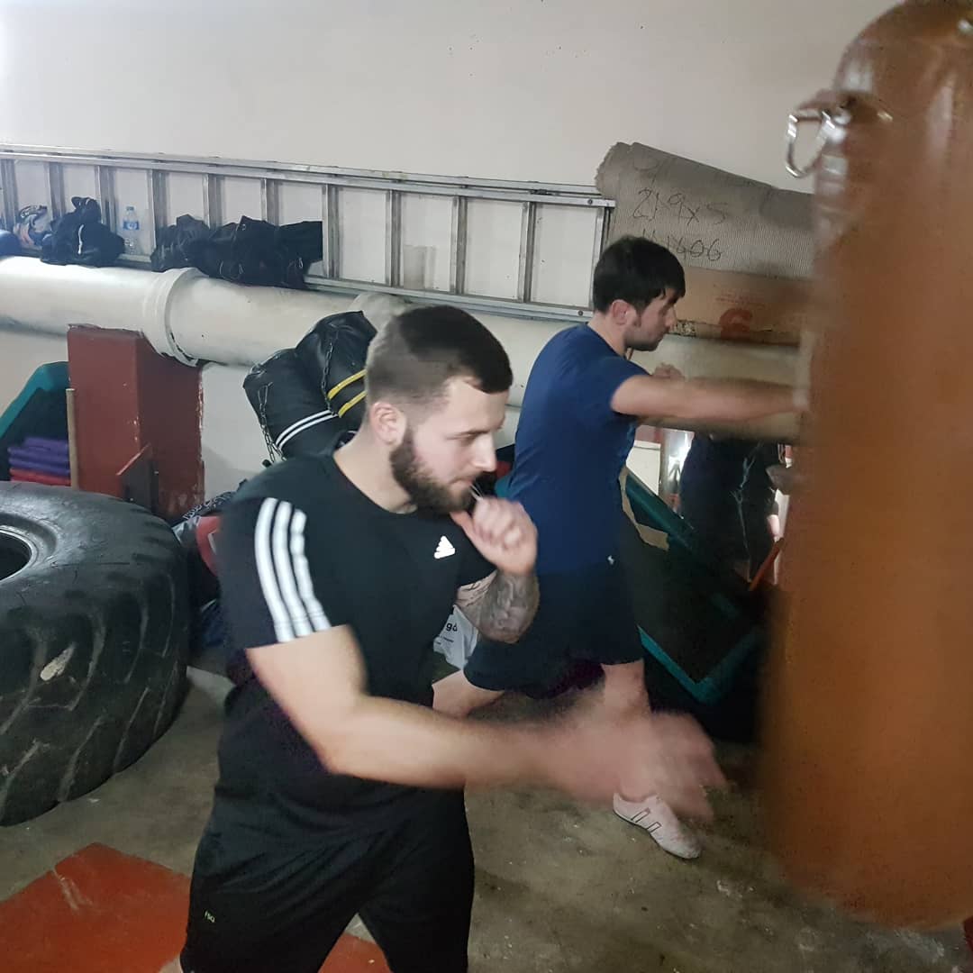 BoxingFour's tweet image. 