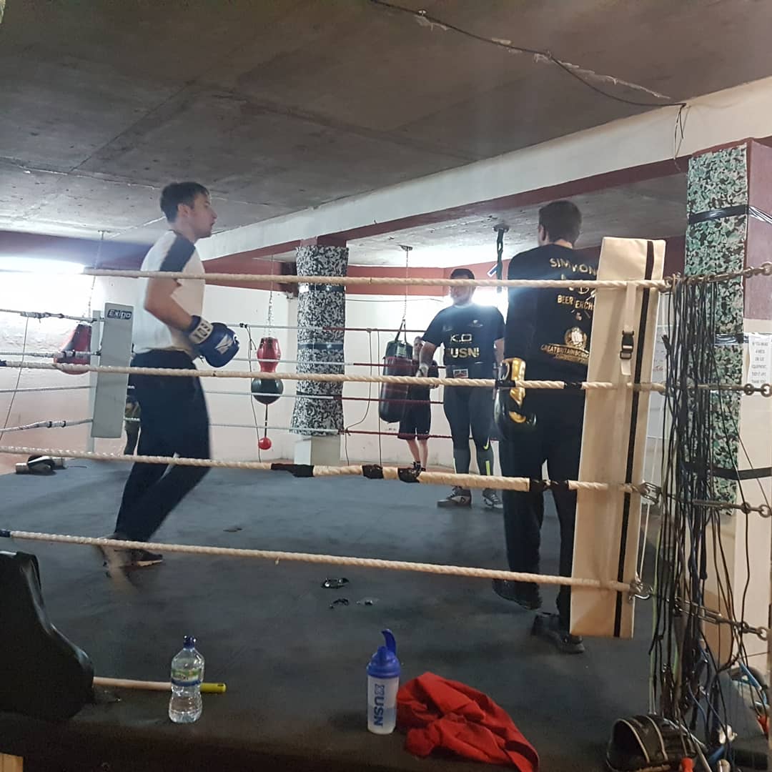 BoxingFour's tweet image. 