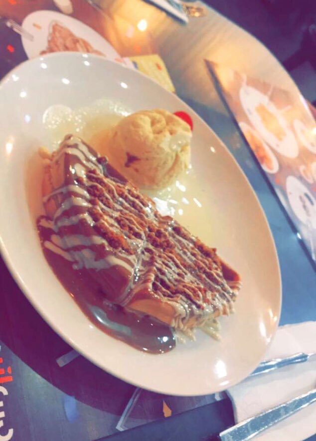 222_escada's tweet photo. الى الافنيوز 😍 واحلى وافل مع الحب 😍👌 https://t.co/nVWUpEirMZ