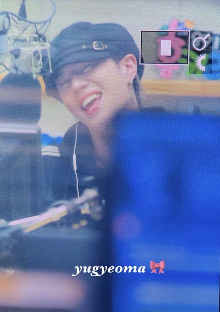 YUGYEOMA_1117's tweet photo. 180305 #yugyeom #유겸 https://t.co/9x5mCT5Ygz