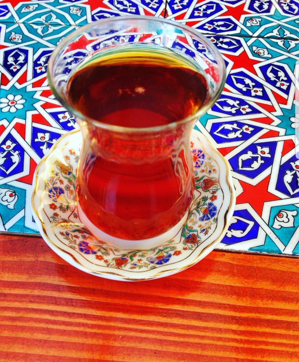 Gamalovic_tr's tweet photo. Let's drink çay 😋
#turkish_tea https://t.co/OdFtkIbyiY