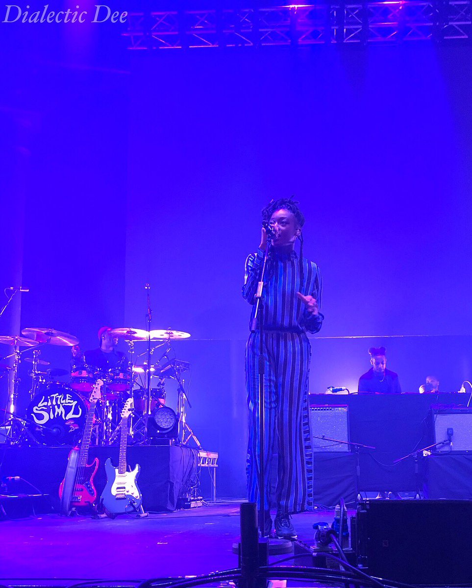 DialecticDee's tweet photo. Captured some amazing stills of @littlesimz on Sunday at the #welcometowonderland : The Experience Part II festival @roundhouseldn 
Every time I see Simz live I’m so inspired and moved by her captivating presence! ✨🎤 #age101 #littlesimz #kingsimbi #spaceage #inspirational https://t.co/EVGAgKfdFF