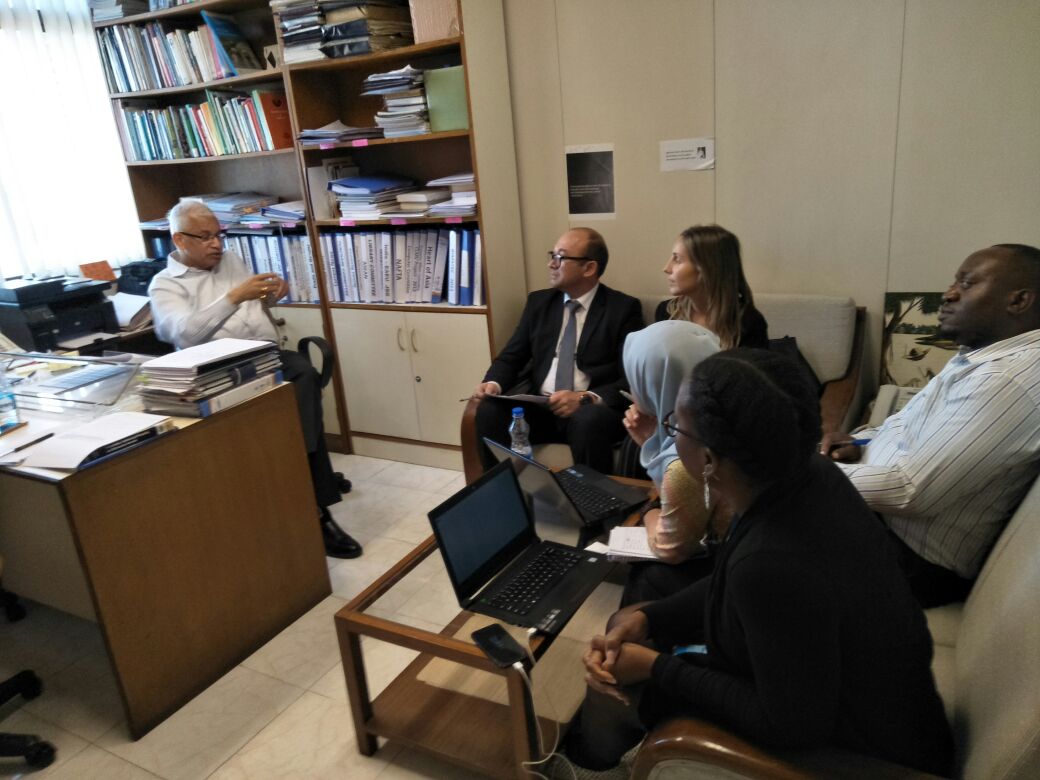 RIS_NewDelhi's tweet photo. @ITECnetwork #IEIDP 2018 participants engaged in Group Discussions with Mentors on themes: Investment, Trade, South South Cooperation, Financing for Development, SDGs and Governance Issues @Sachin_Chat https://t.co/7aFxbk5eKx