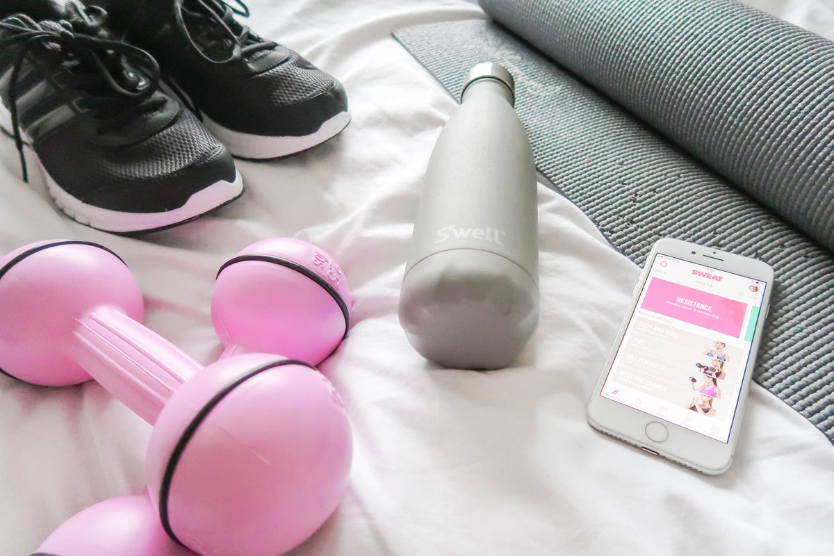 lifeunexpected2's tweet photo. Don't have time to go to the gym? Want to get more energy, lose weight and tone up? 😊 Today I'm sharing with you 3 of my favourite home workouts! 😍 https://t.co/aTNxgHPLzx #PowerOfRecovery #FitnessGoals https://t.co/7uGnedywZC