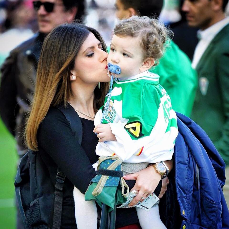 CharoTobajas's tweet photo. El tiempo pasa demasiado deprisa... #BBMateo #Sobri #VuelvePronto 💚⚽️📸💪🏼👏🏻😍 https://t.co/t3BwlQt0ms