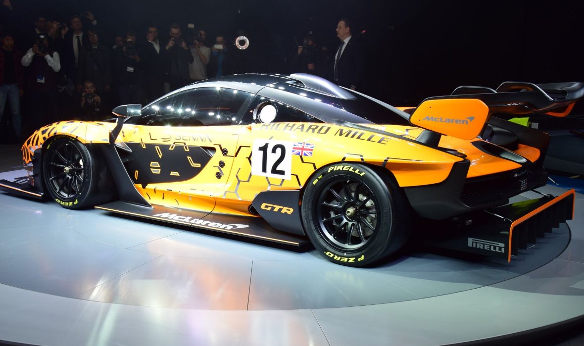 autoadvisoruk's tweet photo. So we're thinking that @McLarenAuto designed the GTR first, then the road version? This looks much more like it!!! 😍 Pics from @CarWaffle #McLarenSenna #mclarensennagtr #GenevaMotorShow #GenevaMotorshow2018 #autoadvisor🚗 #findreviewshare https://t.co/4qDZEW8tVX