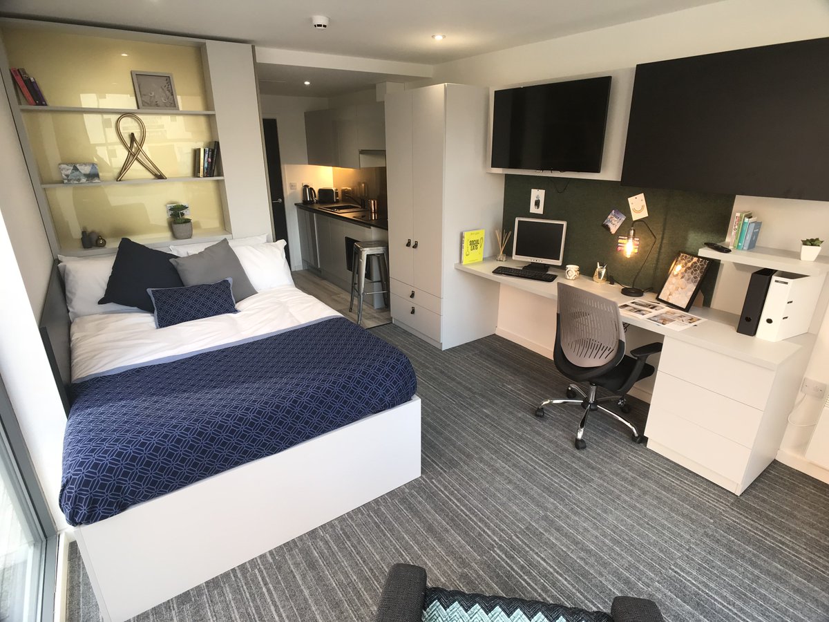 DowningGlasgow's tweet image. West View is brand new for 2018 and conveniently located just a five minutes’ walk from the @UofGlasgow! Our show flat is now open, book a viewing today... dstudents.uk/2oMPfEF

#glasgow #studentaccommodation #showflat #westview