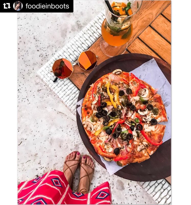 #Repost @foodieinboots with @get_repost
・・・
Beach side view with amazing food @boardwalkbyflamboyante 🌊🍕
.
.
.
.
#boardwalk #boardwalkbyflamboyante #alibaugh #beachside #food #pizza #cocktails #beachlife #foodwithaview #sundowner #foodie #instayum #instagood #foodblogger