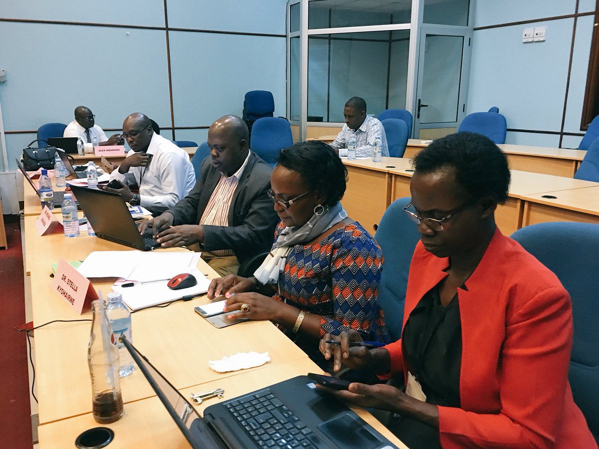 dickngambi's tweet photo. Academic staff get empowered at a 3-day #blendedlearning #etilab #sandpit event on #designing #interactive #learning activities that puts a C21st #student’s effective learning first. Empathy driven teaching. #moodle https://t.co/JhLMz2ZFio