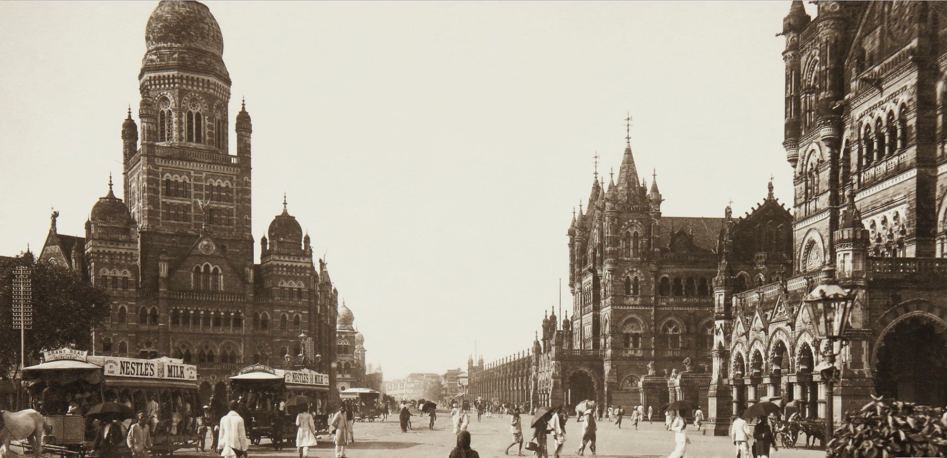Photo showing V.T. Station and BMC Headquarters area (now CSMT, Mumbai) from 1895