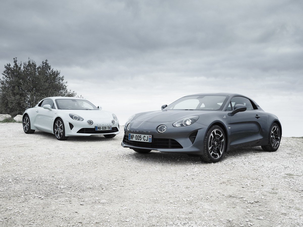 AlpineBelux's tweet photo. Genève 2018 : Alpine dévoile trois nouvelles versions https://t.co/yPiObj6Kkz