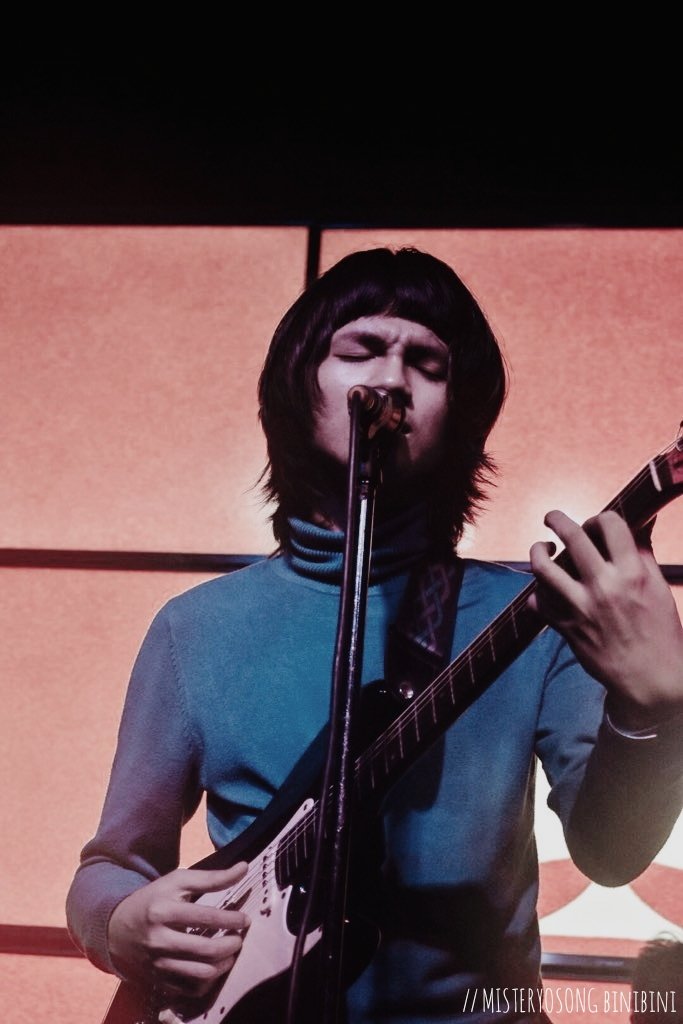 WOAHSPADES's tweet photo. // we dont segregate our thoughts // 

@uniquetsaIonga
#IVOfSpades  #IVOSMundoOnWishFM  #guitarist
@DnNeloGelo
@IVOFSPADES 
@IVOFSPADESfans 
Edit by @1eaves_ 😍😍😣💞 https://t.co/X2LWeRgsvd